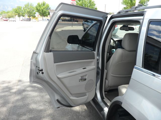 2006 Jeep Grand Cherokee Super