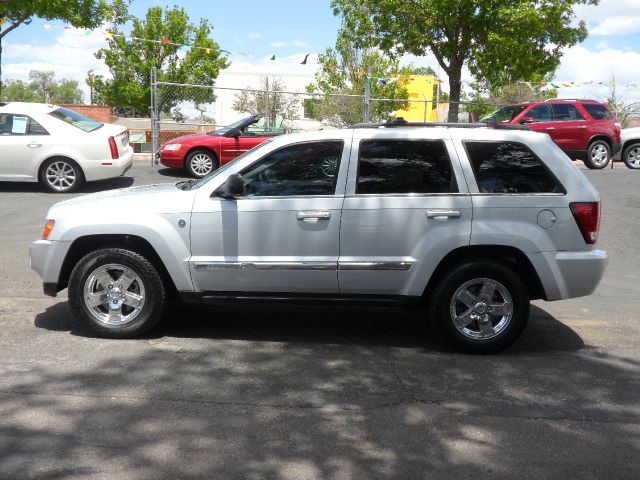 2006 Jeep Grand Cherokee Super