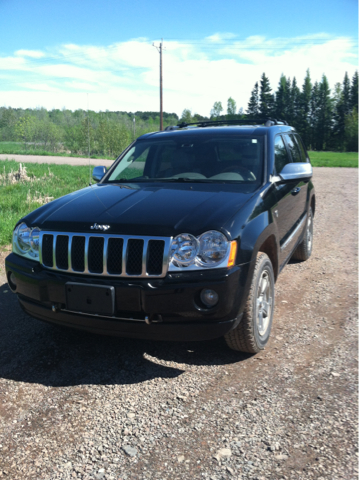 2006 Jeep Grand Cherokee 2.4i Sedan