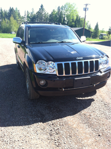 2006 Jeep Grand Cherokee 2.4i Sedan