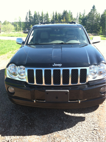 2006 Jeep Grand Cherokee 2.4i Sedan