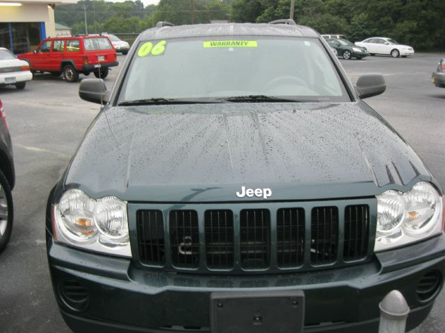 2006 Jeep Grand Cherokee Sedan 4dr