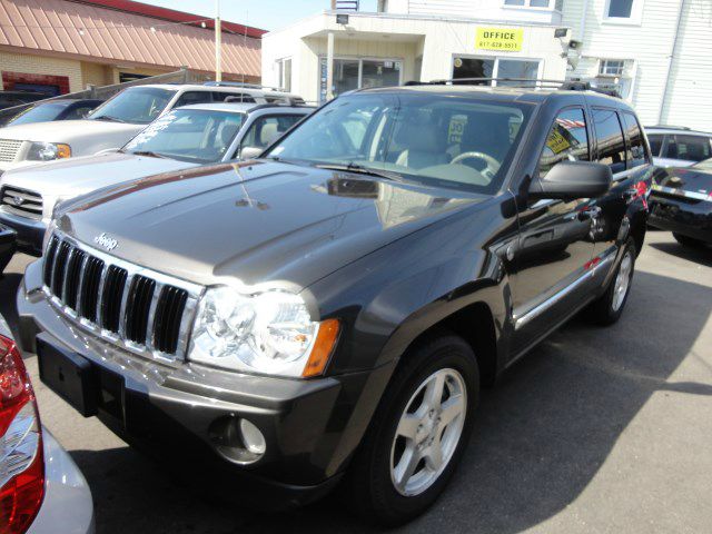 2006 Jeep Grand Cherokee FWD SLT