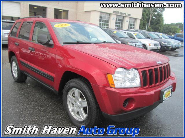 2006 Jeep Grand Cherokee 2dr Roadster