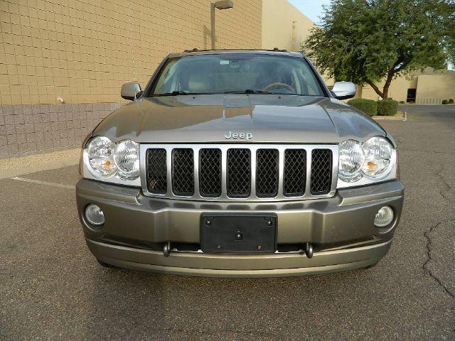 2006 Jeep Grand Cherokee 2.4i Sedan