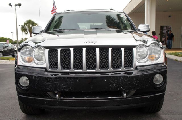 2006 Jeep Grand Cherokee 2.4i Sedan