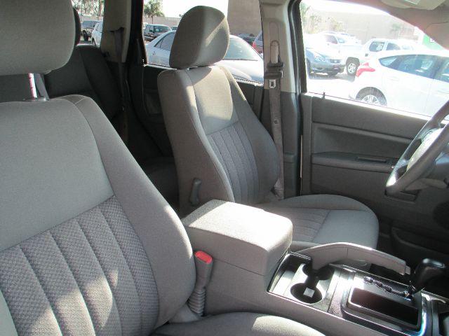 2006 Jeep Grand Cherokee LOW Miles NICE 4door Sedan