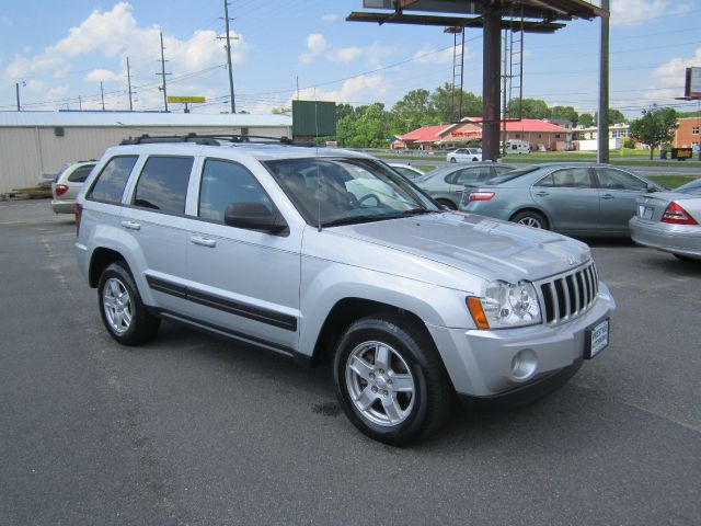 2006 Jeep Grand Cherokee Sedan 4dr