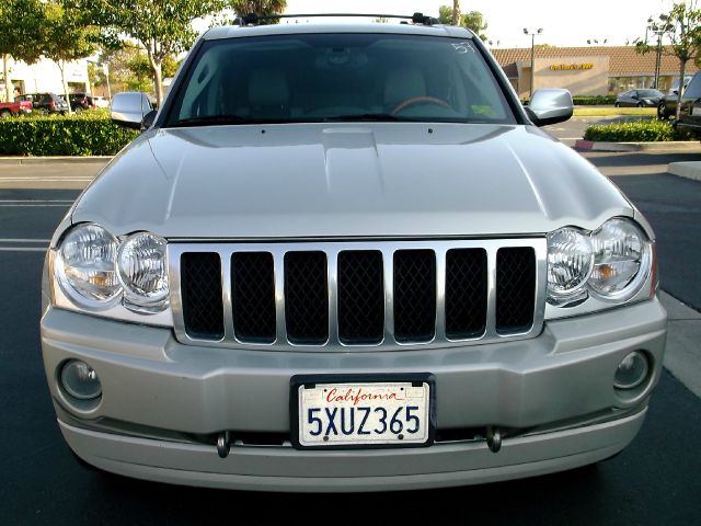 2006 Jeep Grand Cherokee 2004 Chevrolet Z06