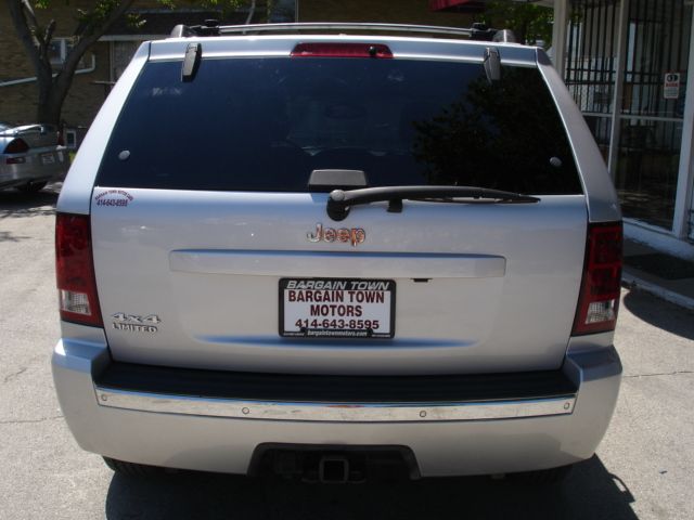 2006 Jeep Grand Cherokee Super