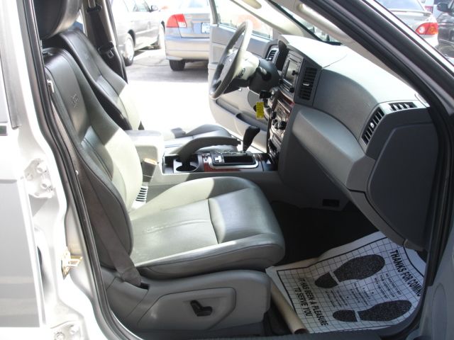 2006 Jeep Grand Cherokee Super