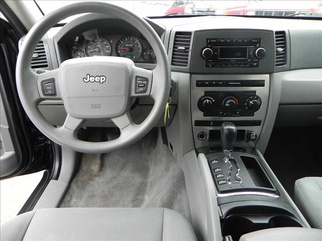 2006 Jeep Grand Cherokee R1