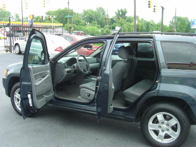 2006 Jeep Grand Cherokee Base W/nav.sys