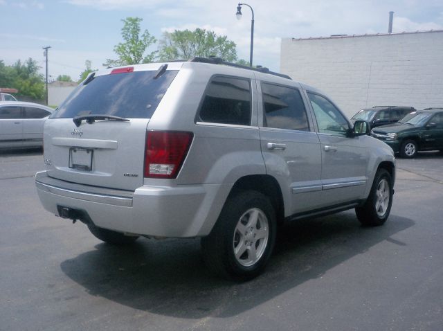 2007 Jeep Grand Cherokee SLT 25