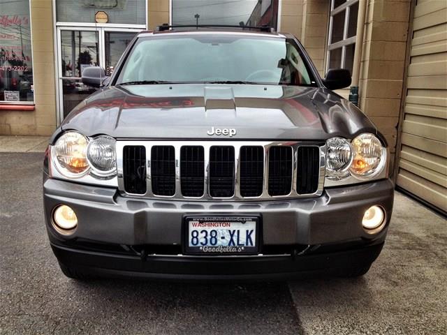 2007 Jeep Grand Cherokee SE W/ Navigation