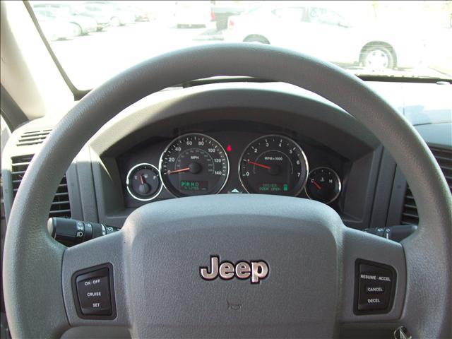 2007 Jeep Grand Cherokee LS