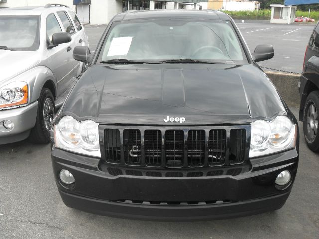 2007 Jeep Grand Cherokee Sedan 4dr