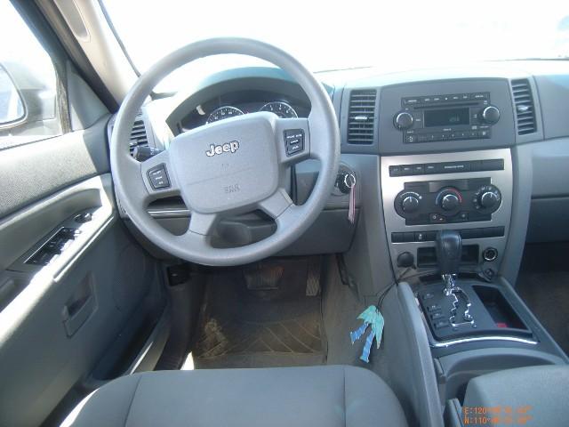 2007 Jeep Grand Cherokee LS