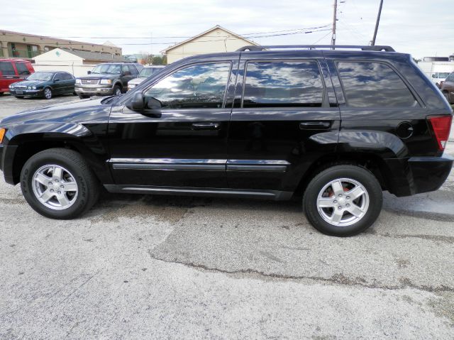 2007 Jeep Grand Cherokee Sedan 4dr