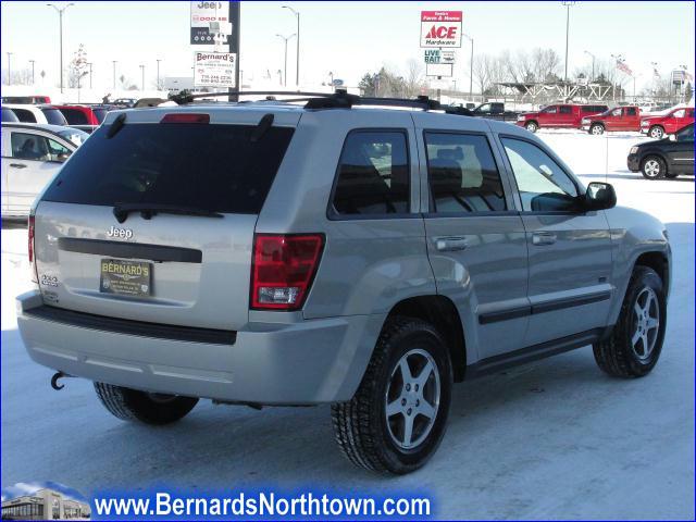 2007 Jeep Grand Cherokee Unknown