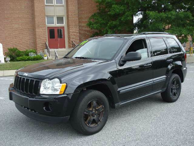 2007 Jeep Grand Cherokee Sedan 4dr