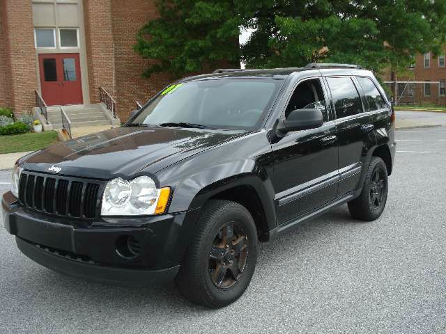 2007 Jeep Grand Cherokee Sedan 4dr