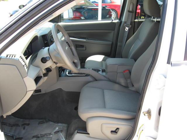 2007 Jeep Grand Cherokee LS