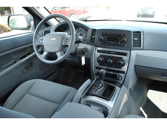 2007 Jeep Grand Cherokee LS