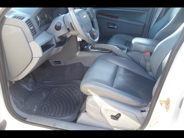 2007 Jeep Grand Cherokee SLT 25