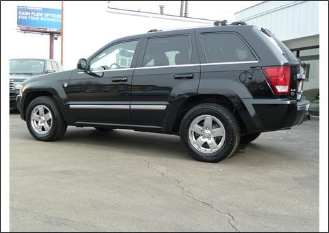 2007 Jeep Grand Cherokee 2.4i Sedan