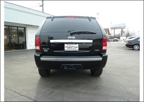 2007 Jeep Grand Cherokee 2.4i Sedan