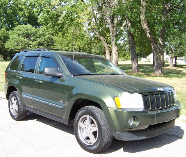 2007 Jeep Grand Cherokee Sedan 4dr