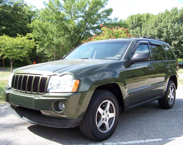 2007 Jeep Grand Cherokee Sedan 4dr