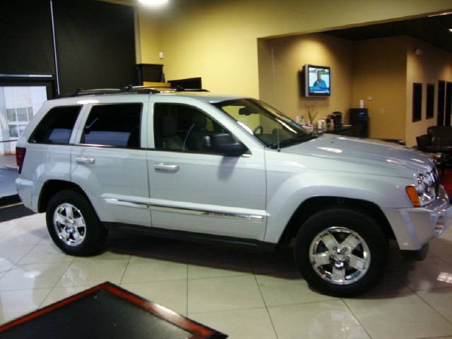 2007 Jeep Grand Cherokee SLT 25