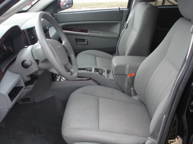 2007 Jeep Grand Cherokee LS