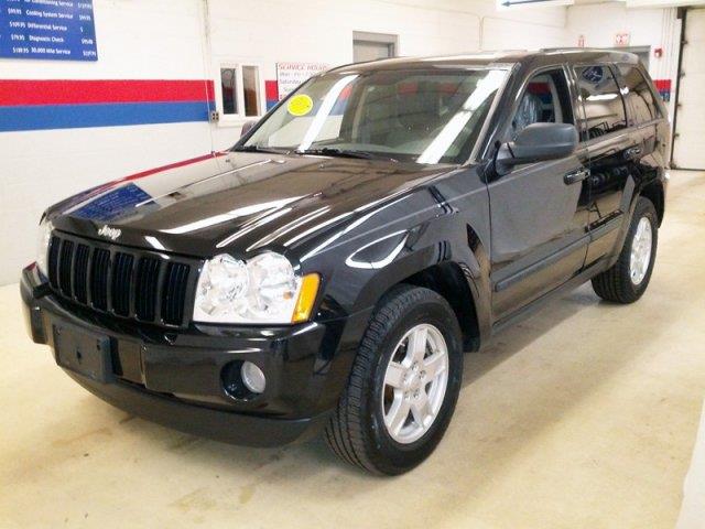 2007 Jeep Grand Cherokee LOW Miles NICE 4door Sedan