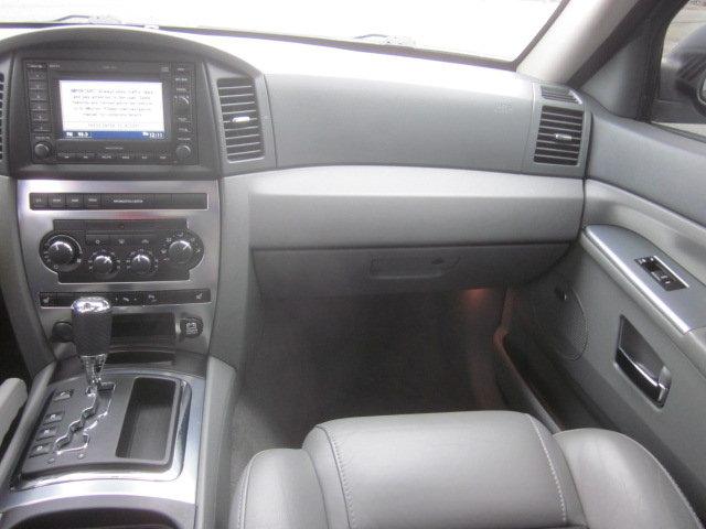 2007 Jeep Grand Cherokee SE Model