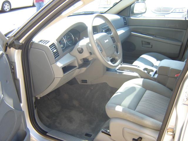 2007 Jeep Grand Cherokee LS