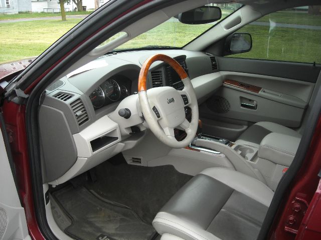 2007 Jeep Grand Cherokee 2.4i Sedan