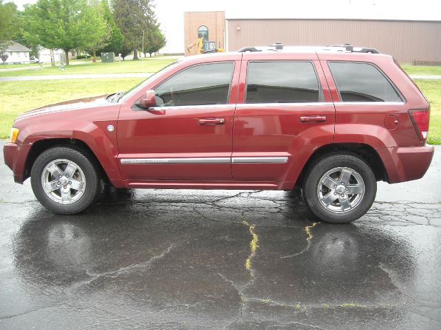 2007 Jeep Grand Cherokee 2.4i Sedan