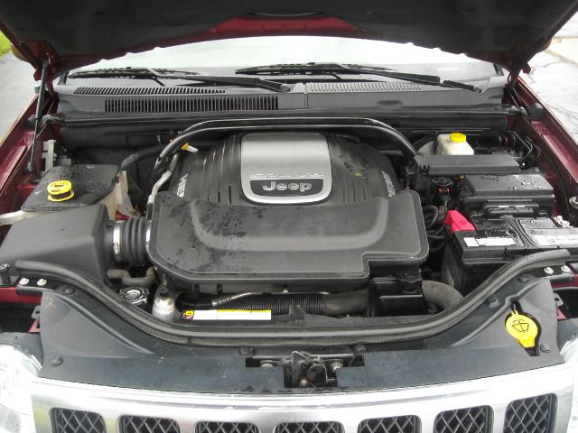 2007 Jeep Grand Cherokee 2.4i Sedan