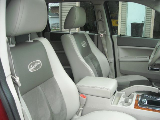 2007 Jeep Grand Cherokee 2.4i Sedan