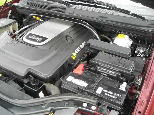 2007 Jeep Grand Cherokee 2.4i Sedan