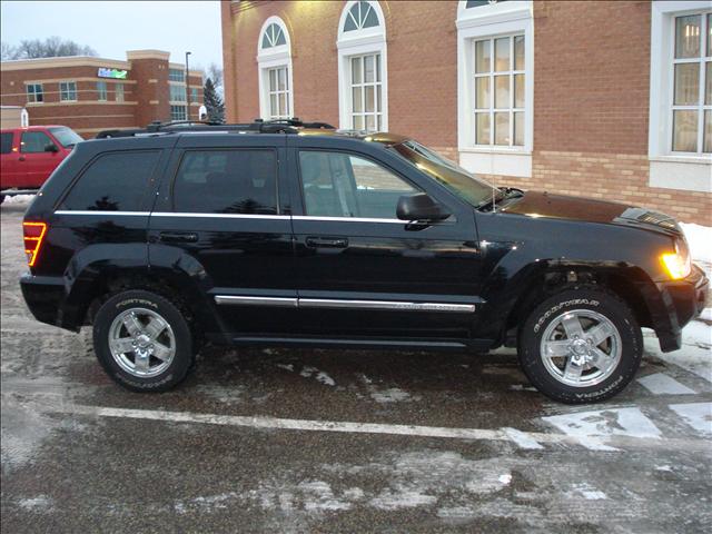 2007 Jeep Grand Cherokee SLT 25