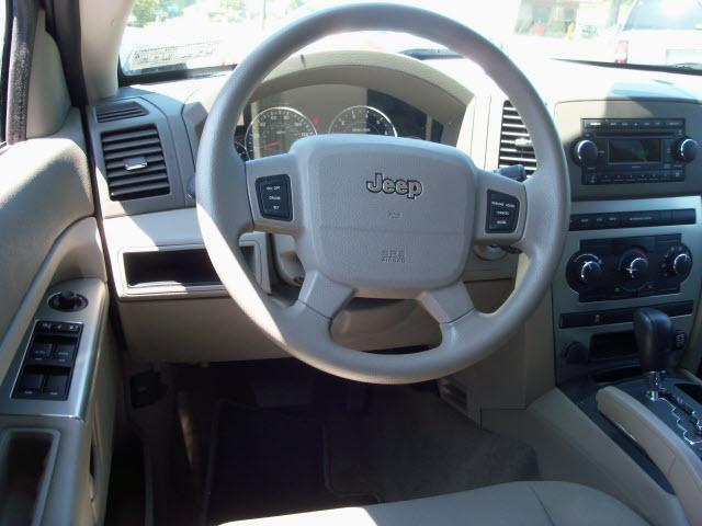 2007 Jeep Grand Cherokee LS