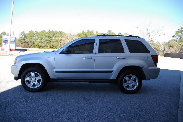 2007 Jeep Grand Cherokee Sedan 4dr