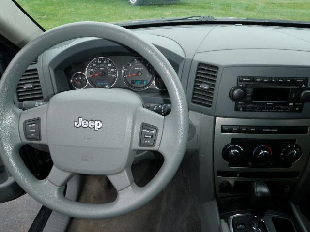 2007 Jeep Grand Cherokee LS