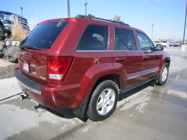 2007 Jeep Grand Cherokee SLT 25