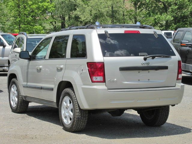 2008 Jeep Grand Cherokee LOW Miles NICE 4door Sedan