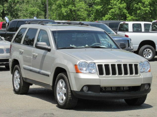 2008 Jeep Grand Cherokee LOW Miles NICE 4door Sedan